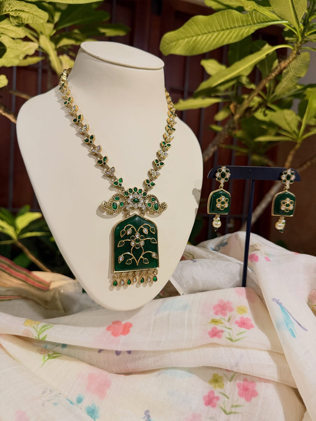 Royal green, crafted to make a statement – KPK012 product image 2