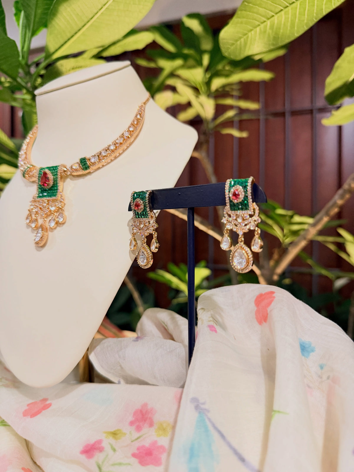 Emerald elegance with a touch of ruby – KPK006 product image 3
