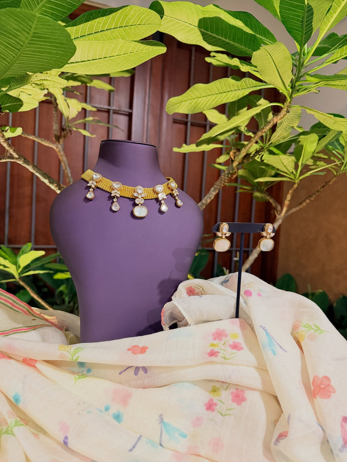 Soft pearls, golden glow, timeless elegance – KPK010 product image 2