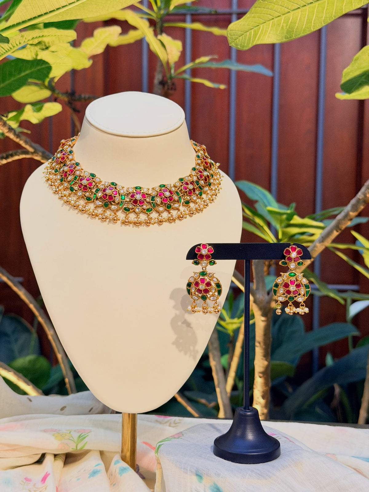 Premium multicolour Kemp choker necklace set with matching earrings – KPK016 product image 1