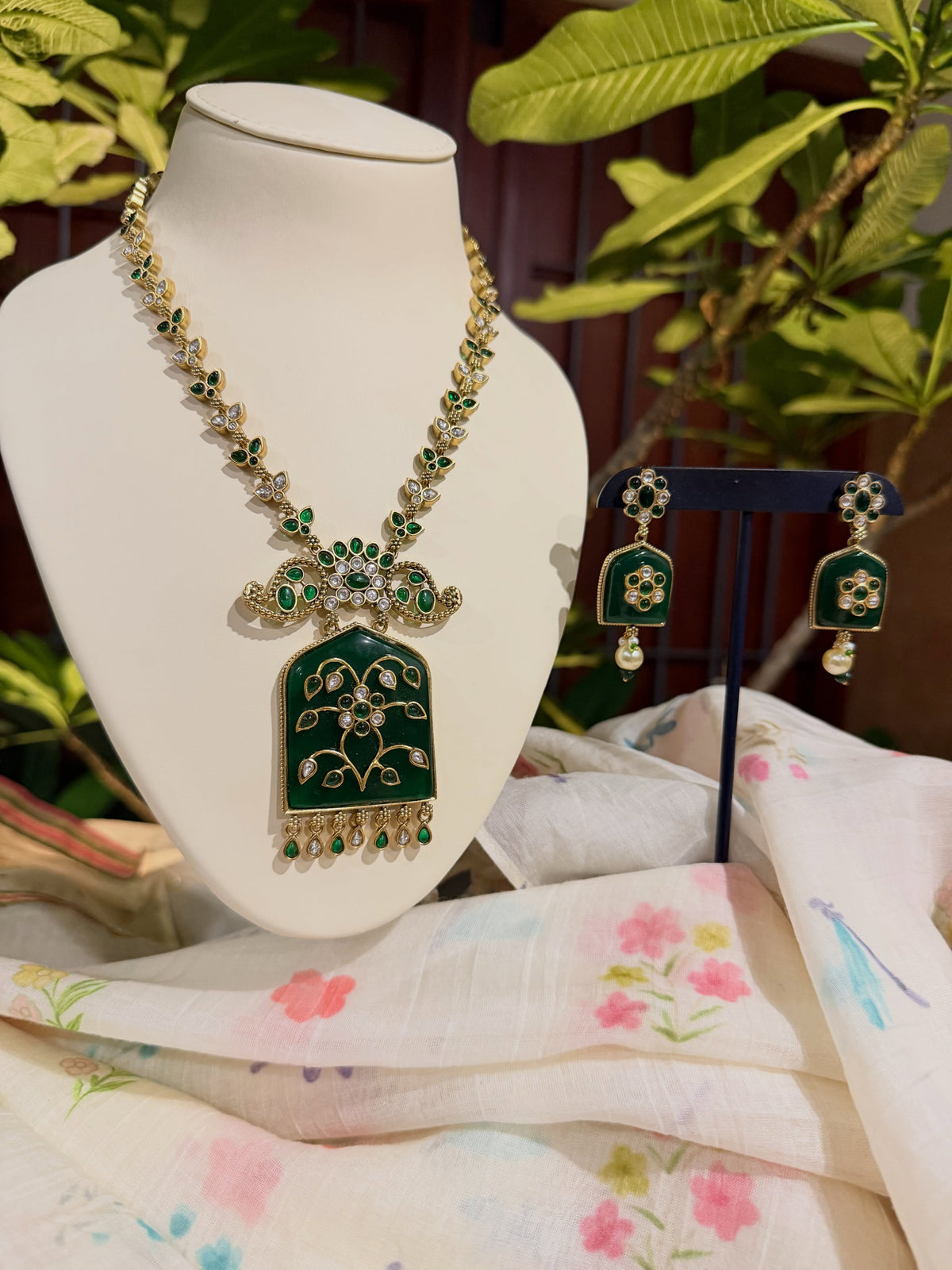 Royal green, crafted to make a statement – KPK012 product image 5