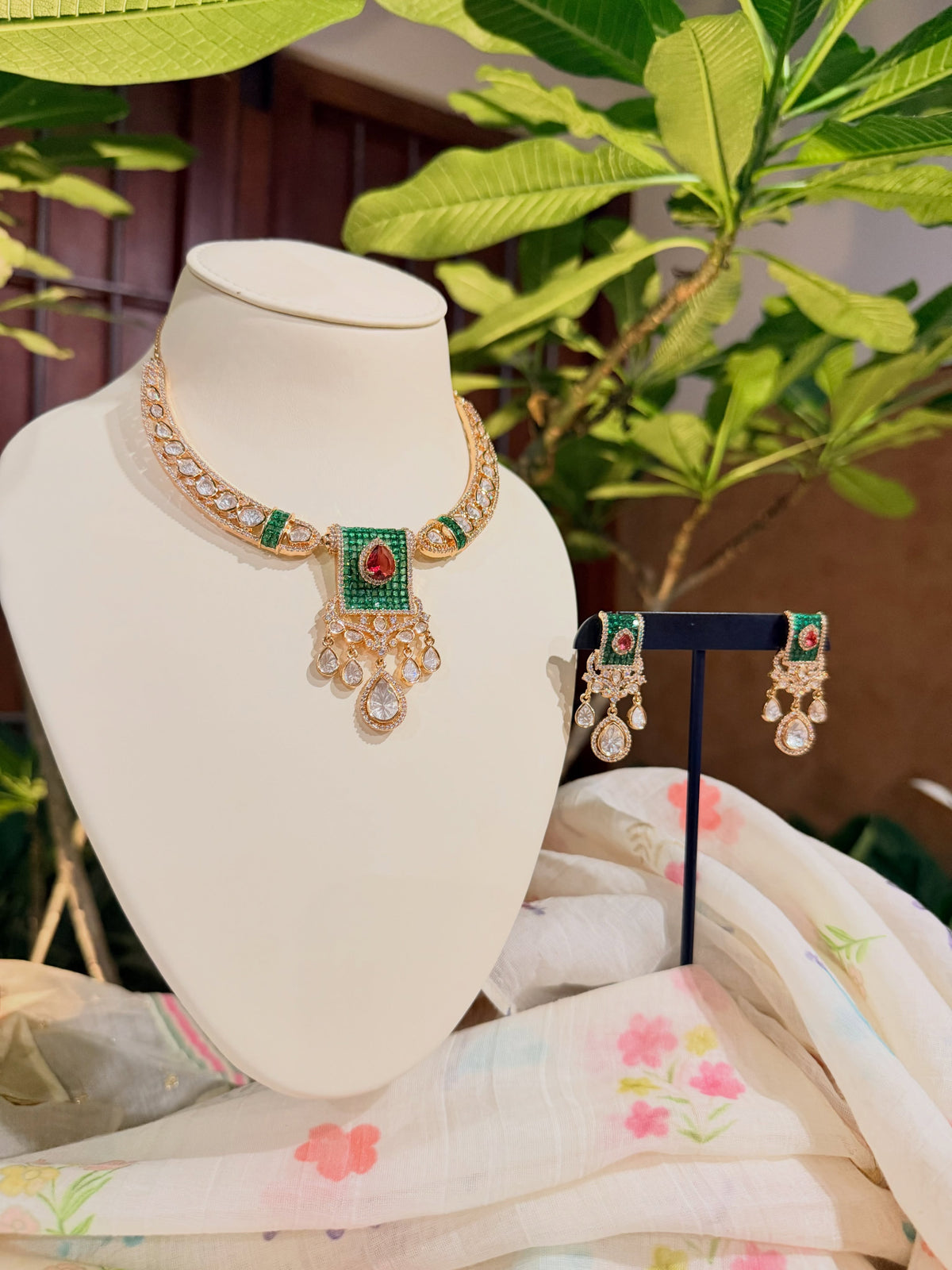 Emerald elegance with a touch of ruby – KPK006 product image 2
