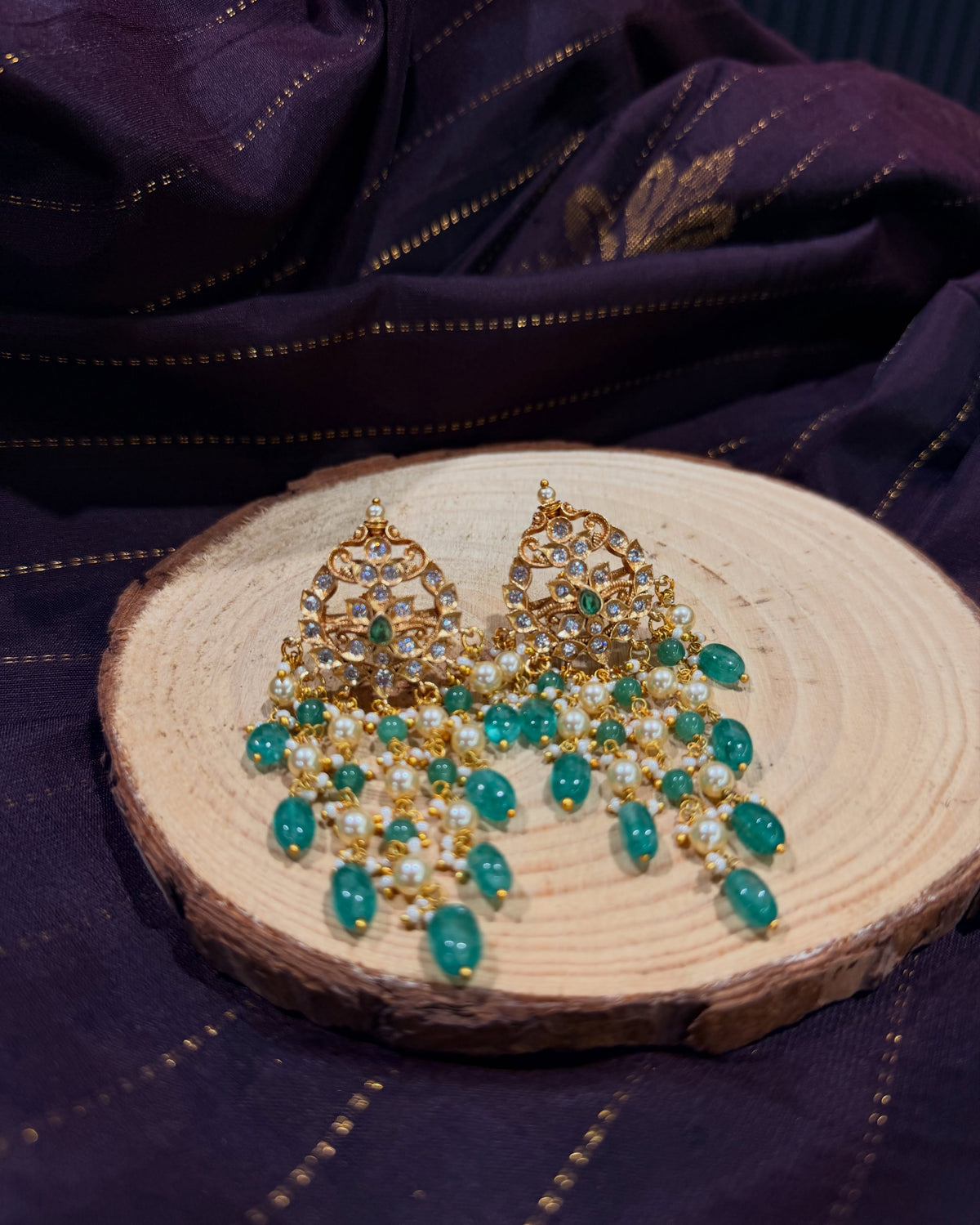 Statement chandelier earrings featuring sparkling white kundan… – KPK040 product image 3