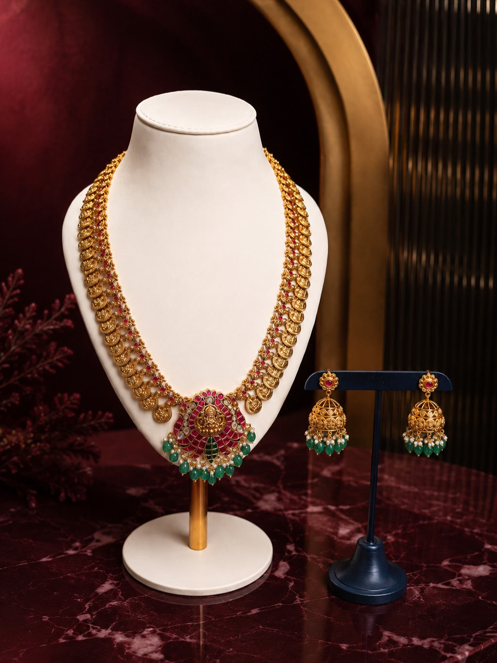 Antique gold temple necklace set with ruby and green drops – KPK045
