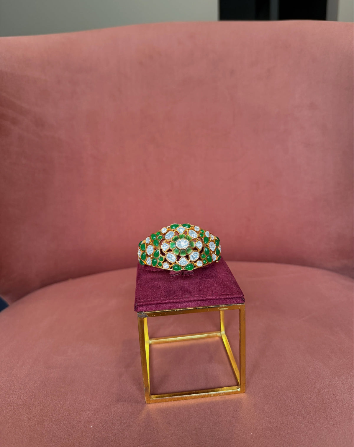 Emerald Green and Polki Broad Statement Bangle – image 3