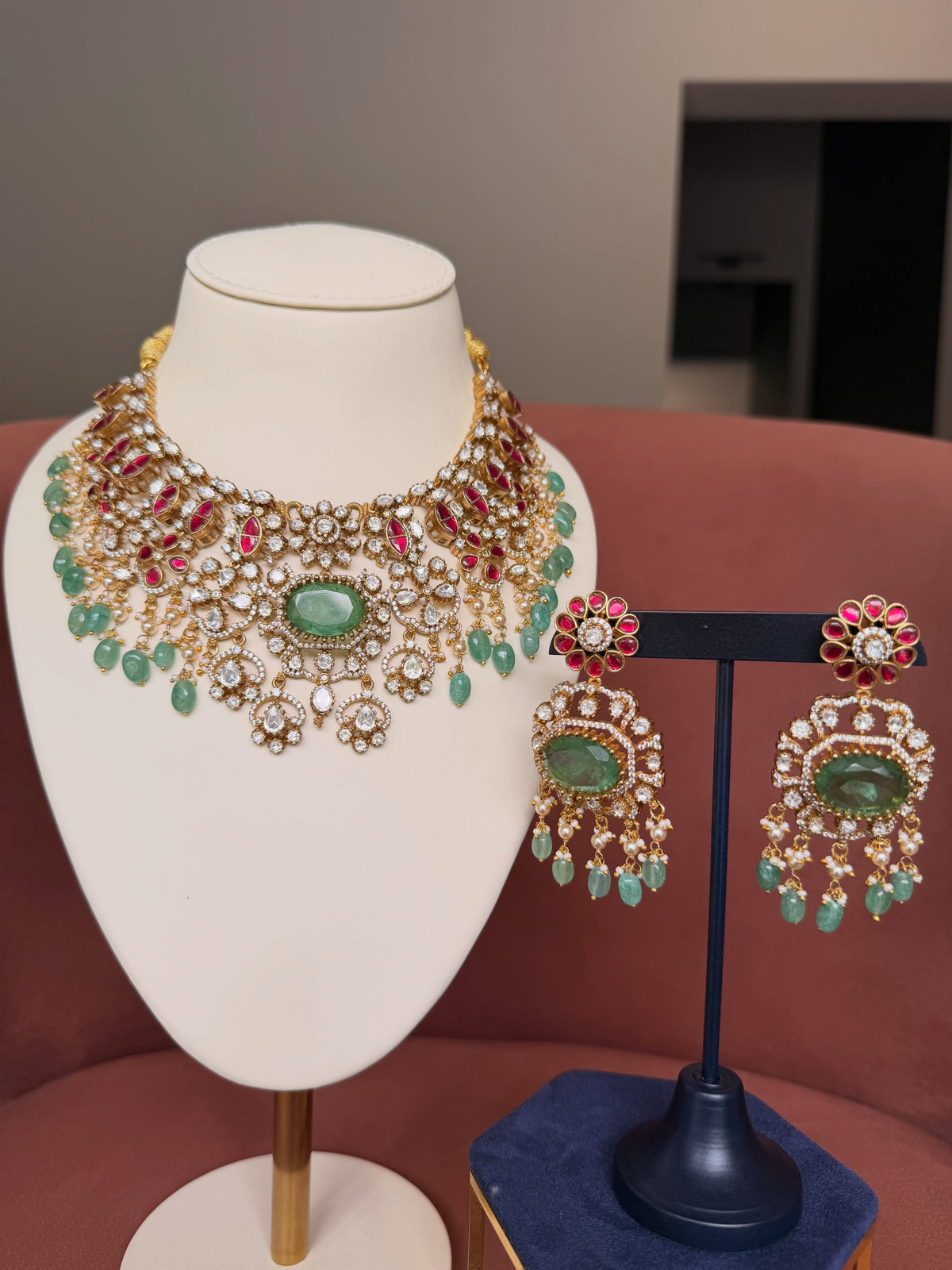 Polki Emerald Statement Necklace Set – image 2