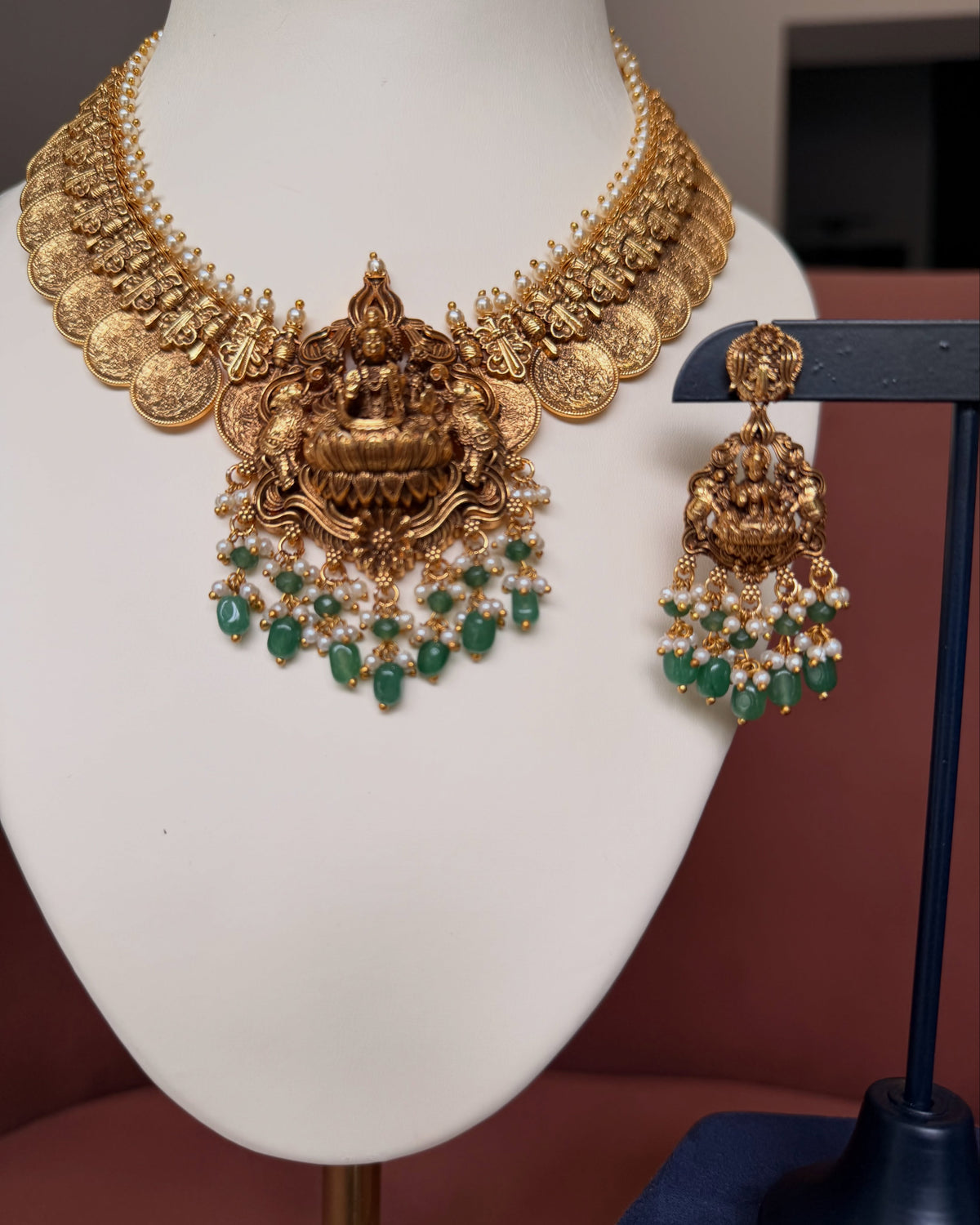 Antique Gold Lakshmi Coin Necklace Set – image 4
