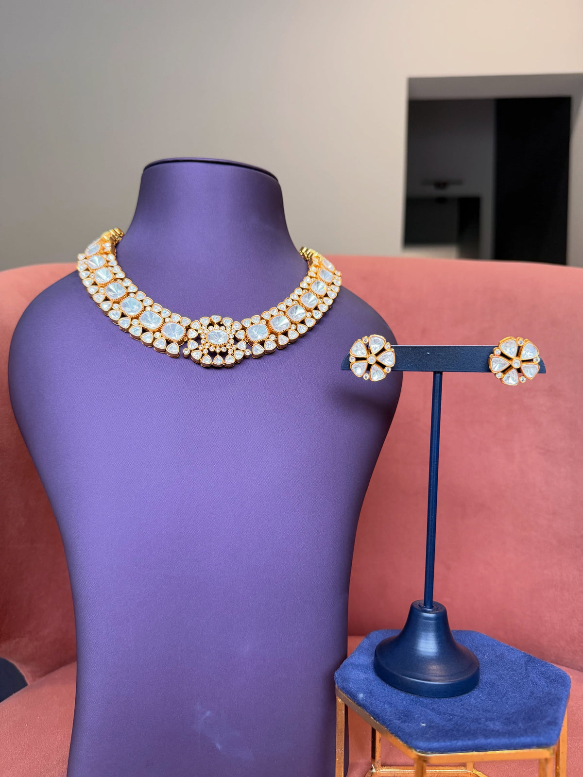 Floral Polki Choker and Stud Earrings Set – image 4