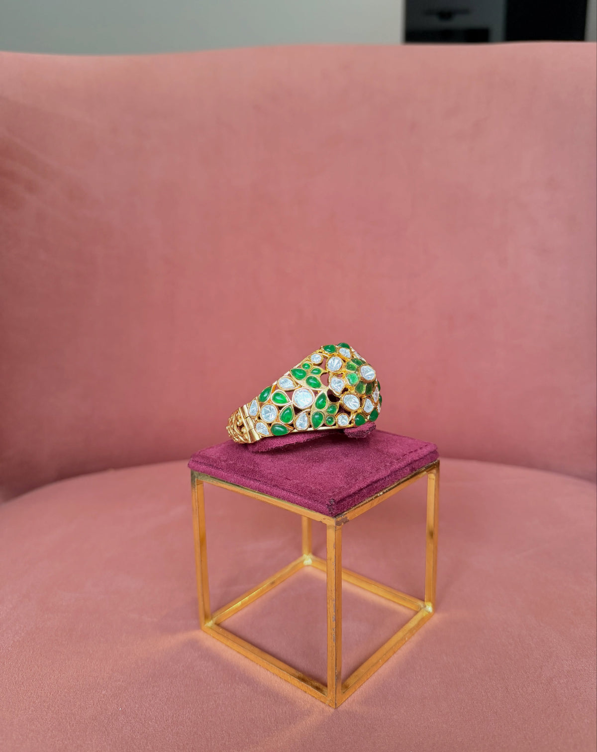 Emerald Green and Polki Broad Statement Bangle – image 2