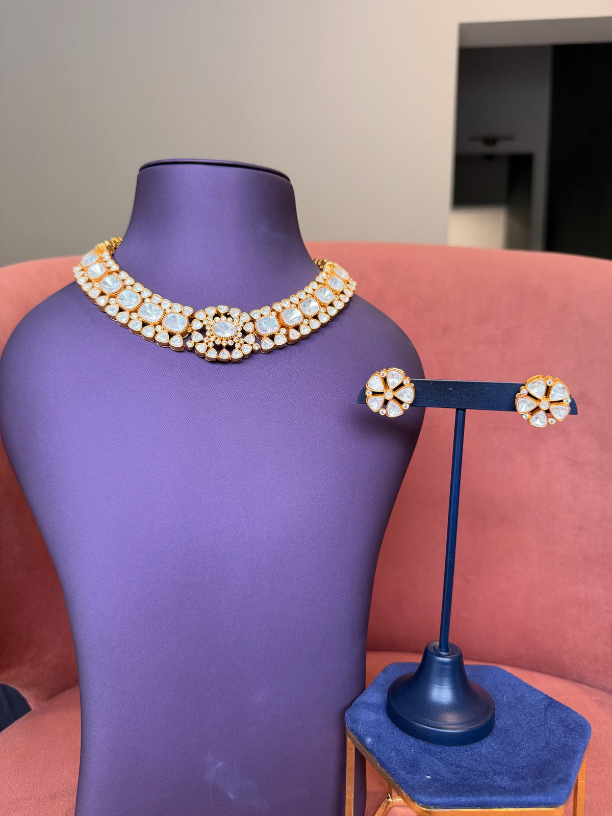 Floral Polki Choker and Stud Earrings Set – image 3
