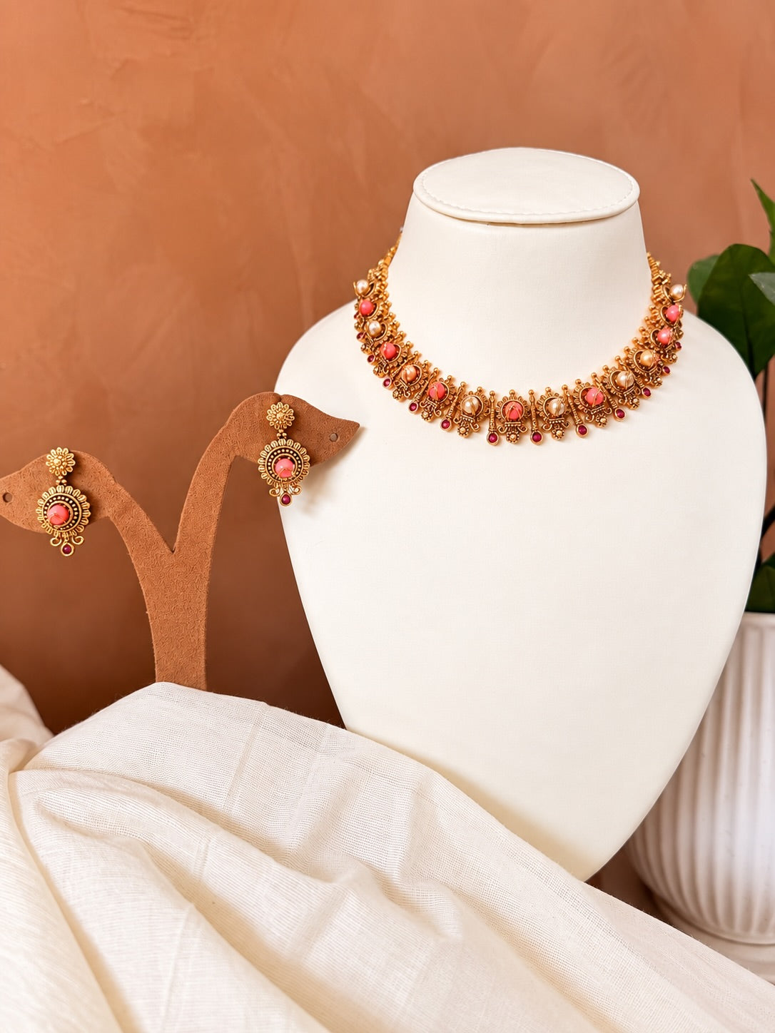 KPK079 necklace set front view