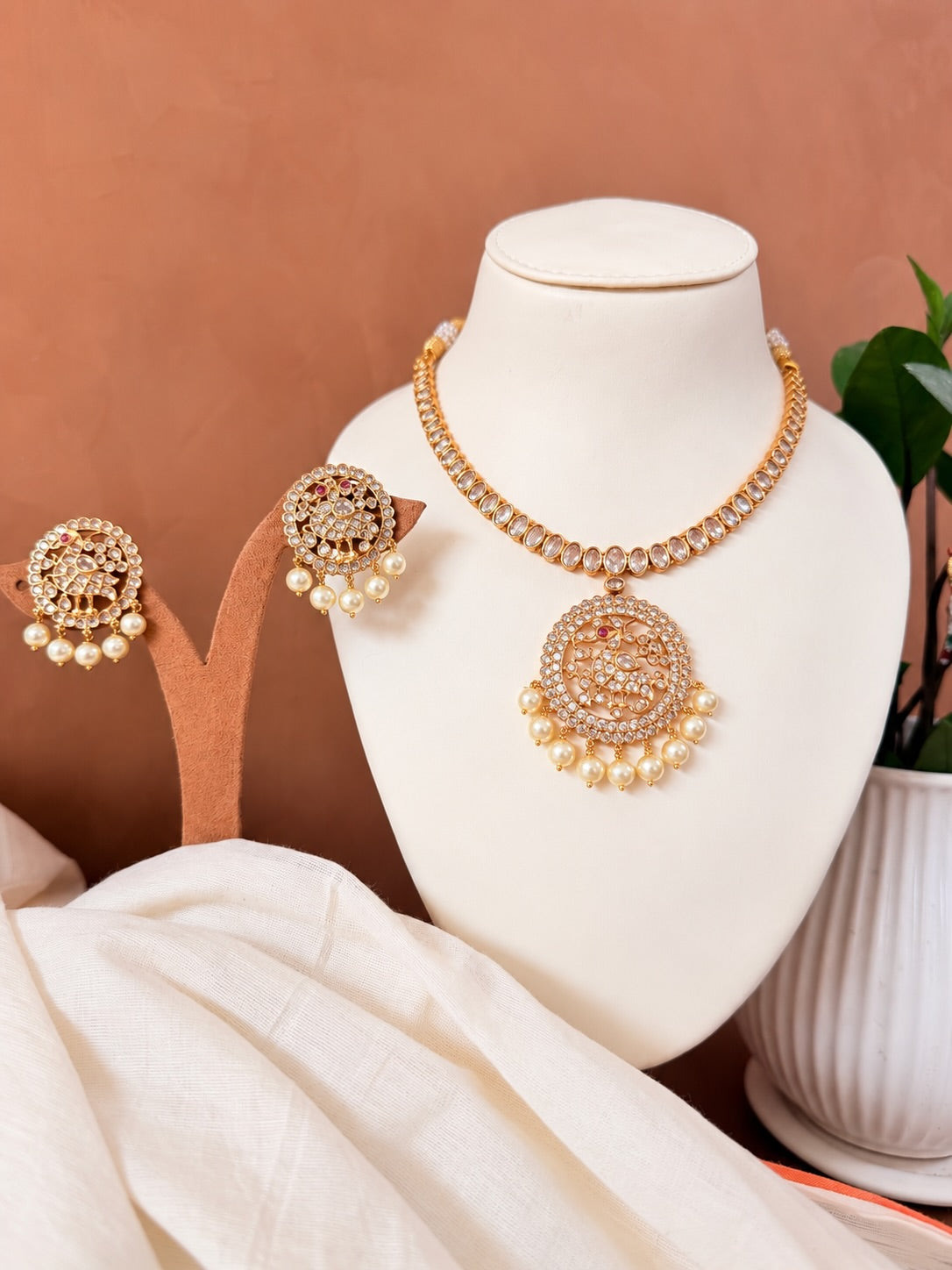 KPK086 necklace set front view