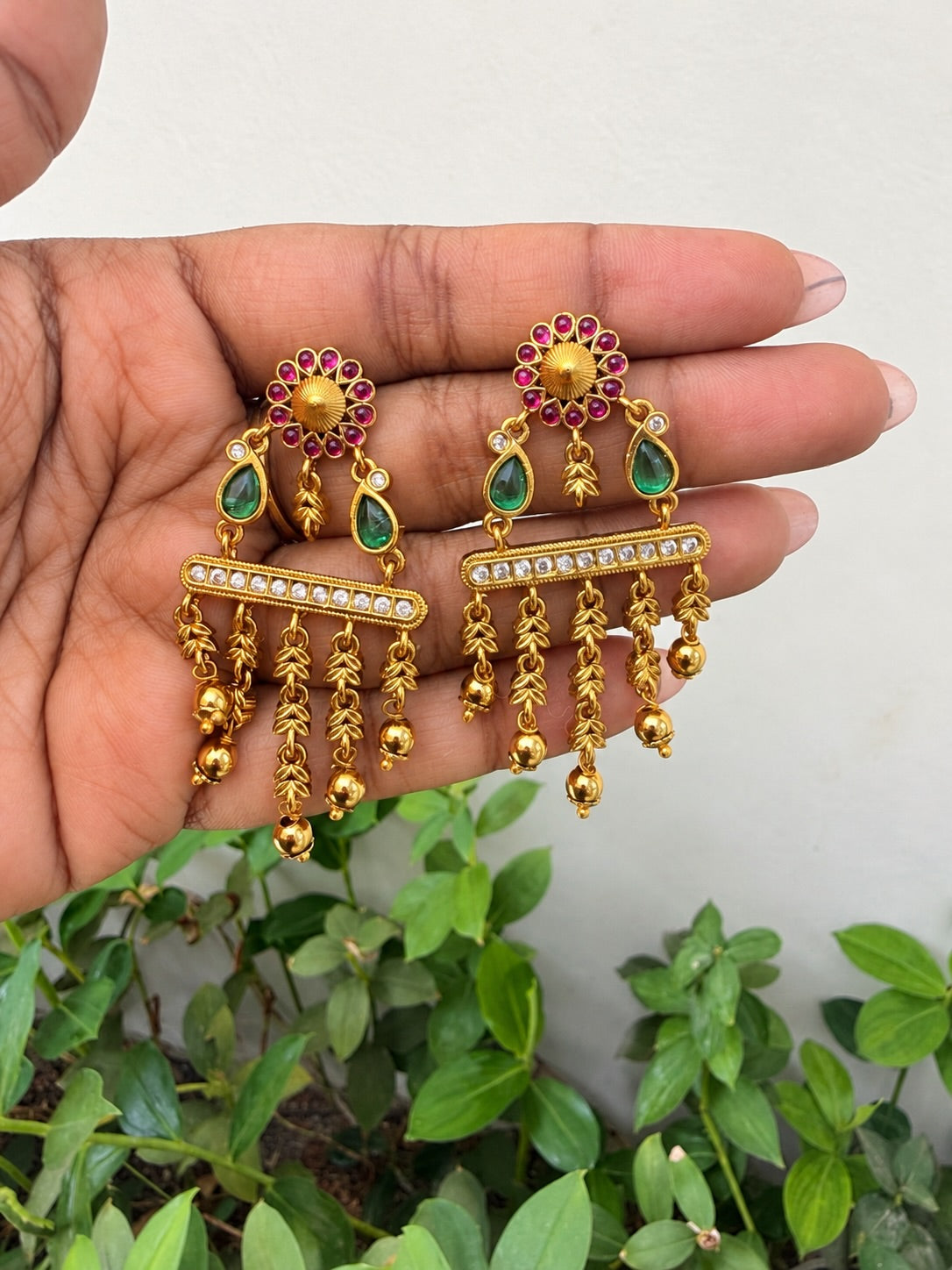 KPK099 earrings front view